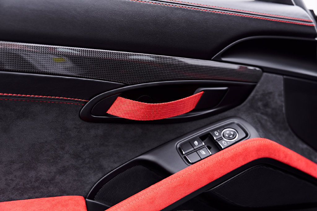 Used 2019 Porsche 911 GT2 RS RWD image 54