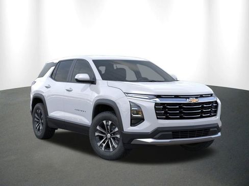 New 2026 Chevrolet Equinox LT w/ Convenience Package II image 9