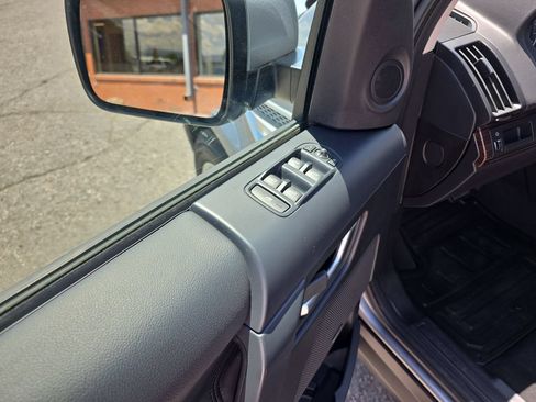 Used 2015 Land Rover LR2 AWD/4WD image 13