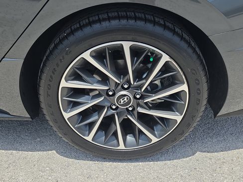 Used 2023 Hyundai Sonata Limited FWD image 12