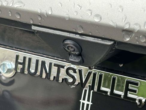Used 2023 Ford Expedition XLT RWD image 5