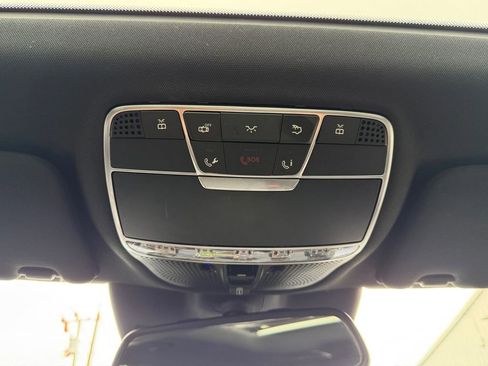 Used 2015 Mercedes-Benz S 550 4MATIC Sedan image 38
