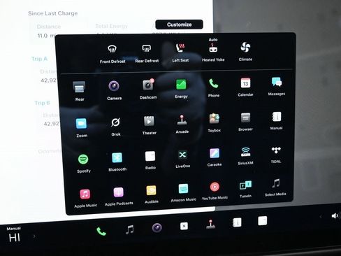 Used 2022 Tesla Model S image 30