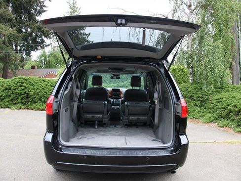 Used 2009 Toyota Sienna XLE Limited AWD/4WD image 19