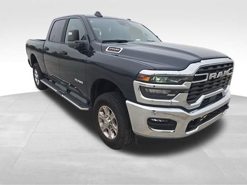 Used 2026 RAM 2500 Big Horn AWD/4WD image 3