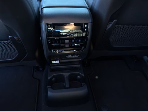 New 2025 Jeep Grand Cherokee L Laredo w/ Luxury Tech Group I image 31