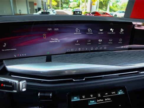 Used 2025 Cadillac Escalade IQ Sport 2 w/ LPO, ONYX Package image 26