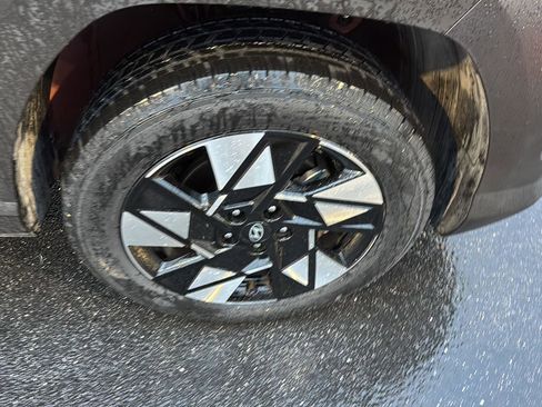 Used 2025 Hyundai Kona SEL image 34