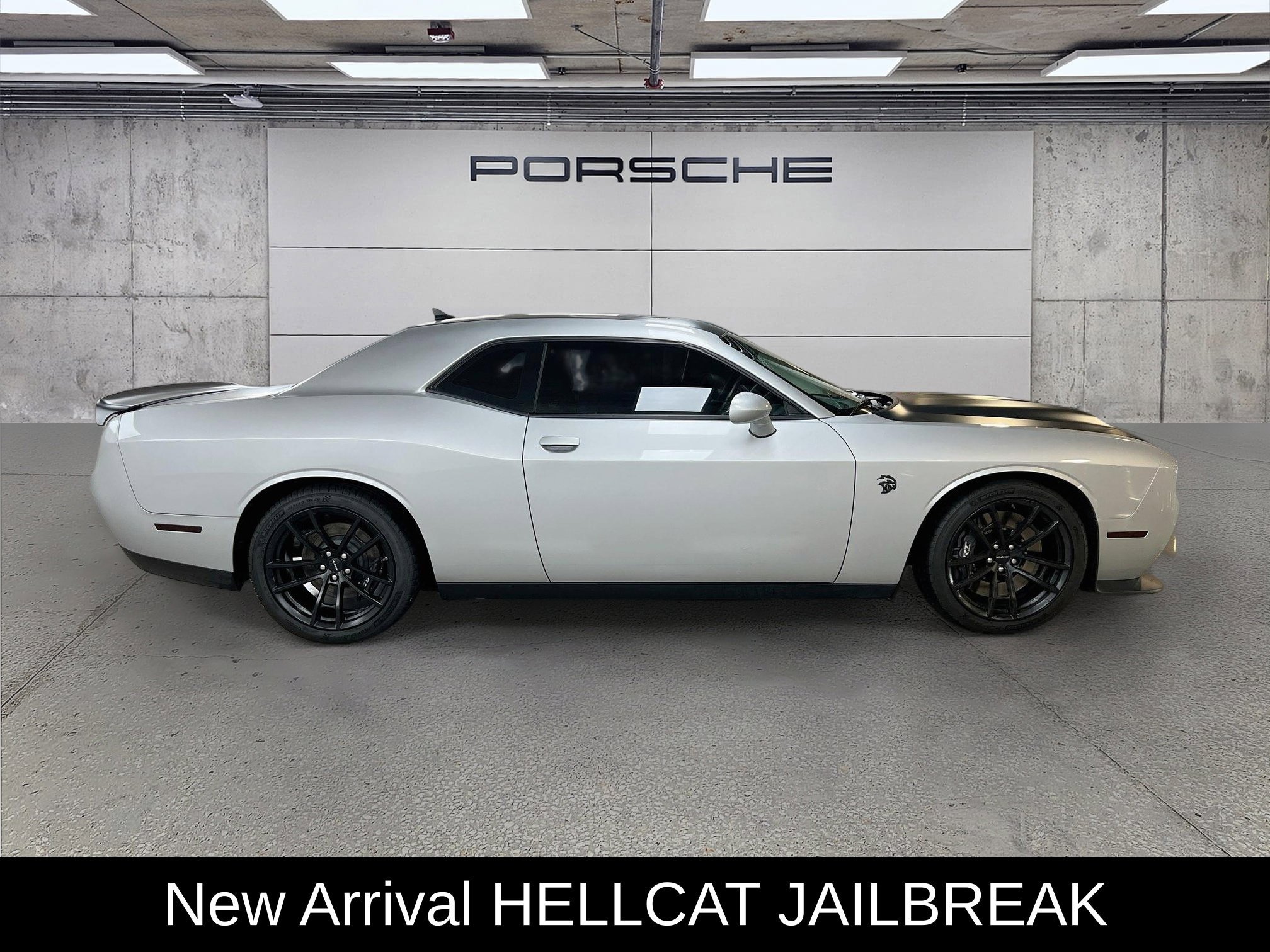 Used 2023 Dodge Challenger SRT Hellcat RWD image 8