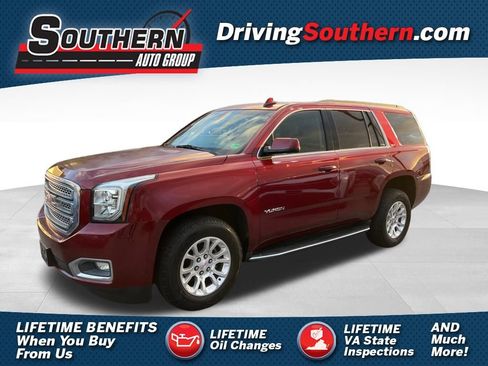 Used 2017 GMC Yukon SLT image 1