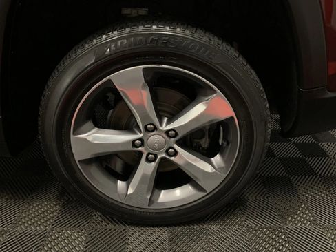 Used 2021 Jeep Grand Cherokee L Limited image 14