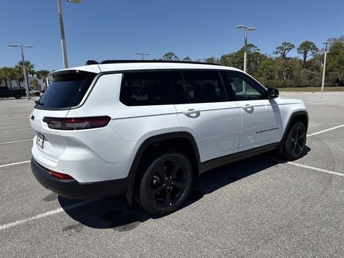 New 2026 Jeep Grand Cherokee L Limited RWD image 3