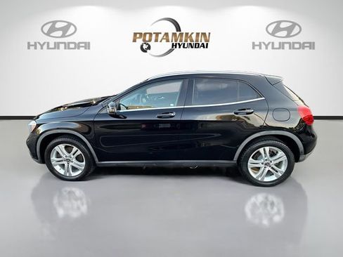 Used 2019 Mercedes-Benz GLA 250 4MATIC image 8