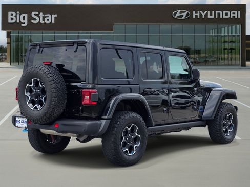 Used 2022 Jeep Wrangler Unlimited Rubicon 4xe w/ Steel Bumper Group AWD/4WD image 4