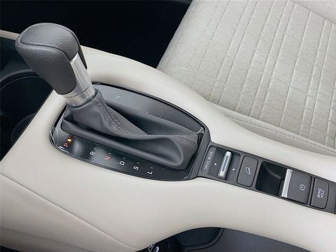 New 2026 Honda HR-V LX image 14