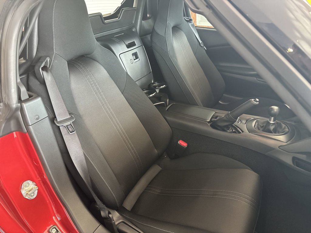 Used 2025 MAZDA MX-5 Miata Sport w/ Interior Package RWD image 31