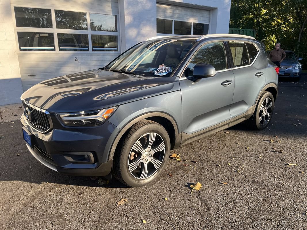 Used 2021 Volvo XC40 T5 Inscription w/ Advanced Package AWD/4WD image 3
