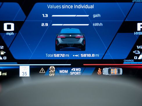 Used 2025 BMW M5 w/ Carbon Package image 52