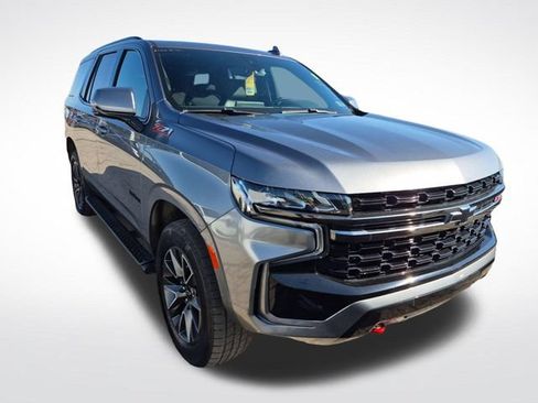 Used 2022 Chevrolet Tahoe Z71 w/ Luxury Package AWD/4WD image 6
