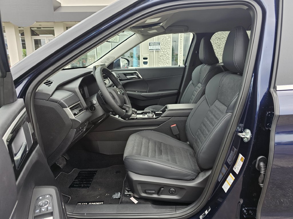 New 2026 Mitsubishi Outlander SE AWD/4WD image 17