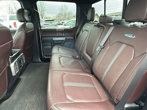 Used 2016 Ford F150 Platinum w/ Equipment Group 701A Luxury image 11