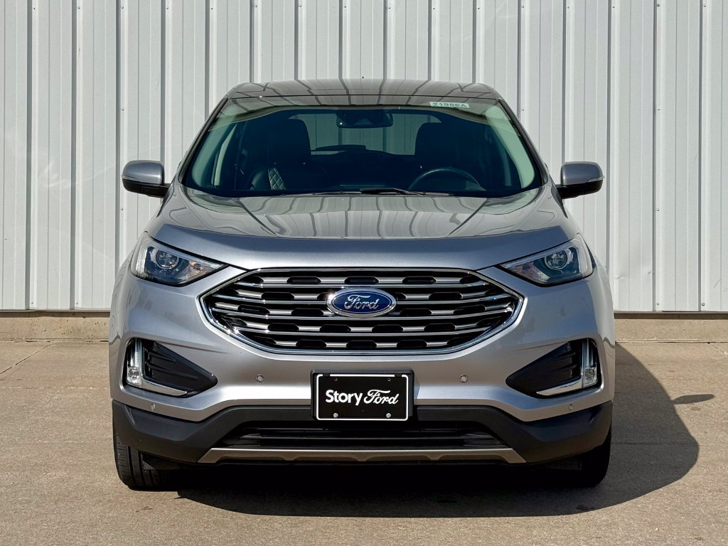 Certified 2024 Ford Edge Titanium AWD/4WD image 9