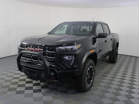 New 2026 GMC Canyon AT4 w/ Off-Road Front Bumper Package image 20