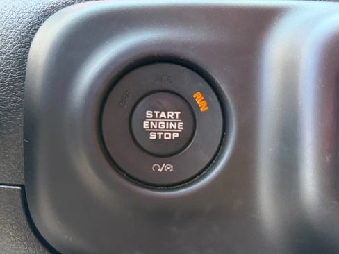 Used 2020 Jeep Gladiator Rubicon AWD/4WD image 26
