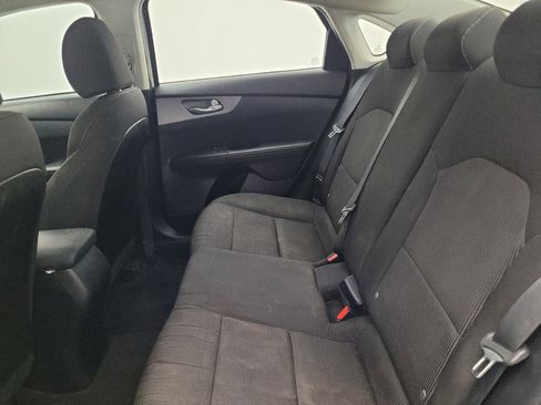 Used 2019 Kia Forte LXS image 18