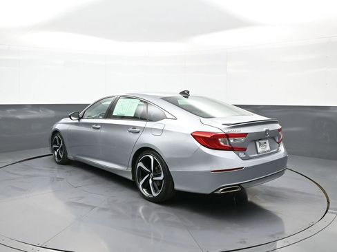 Used 2022 Honda Accord Sport image 8
