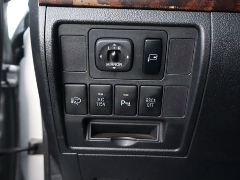 Used 2009 Toyota Land Cruiser image 20