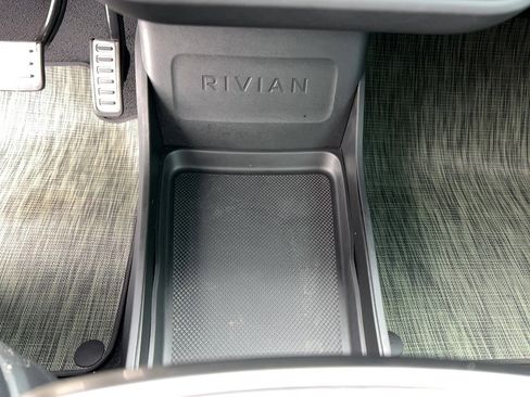 Used 2024 Rivian R1T Adventure image 20