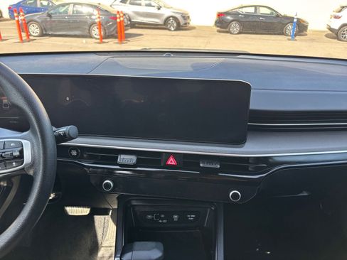 Used 2025 Kia K5 LXS image 17