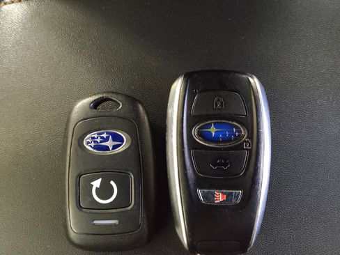 Used 2018 Subaru Crosstrek 2.0i Limited image 32