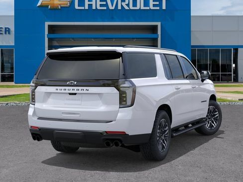 New 2026 Chevrolet Suburban Z71 w/ Comfort Package AWD/4WD image 4