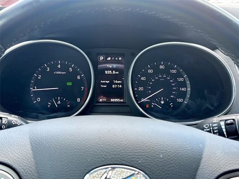 Used 2017 Hyundai Santa Fe Sport 2.0T FWD image 12