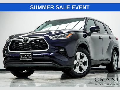 Used 2023 Toyota Highlander LE