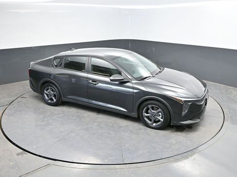 Used 2025 Kia K4 FWD image 22