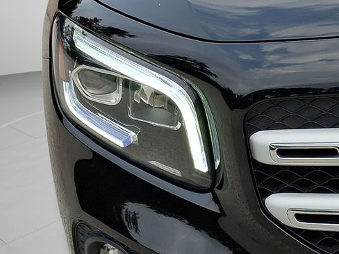 Used 2023 Mercedes-Benz GLB 250 4MATIC image 28