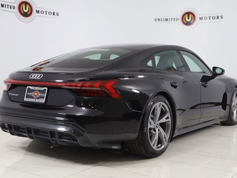 Used 2023 Audi e-tron GT Premium Plus image 3