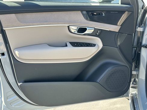 New 2026 Volvo XC90 T8 Plus image 11