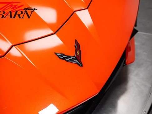 Used 2020 Chevrolet Corvette Stingray Preferred Cpe w/ 2LT Preferred Equipment Group RWD image 17