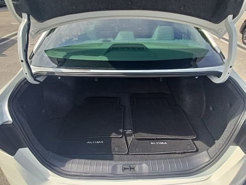Used 2020 Nissan Altima 2.5 SL FWD image 30