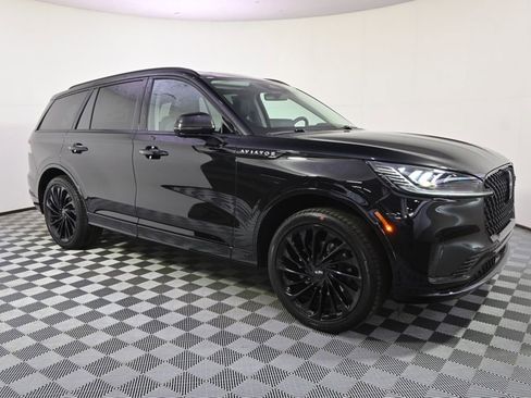 New 2026 Lincoln Aviator Reserve image 8