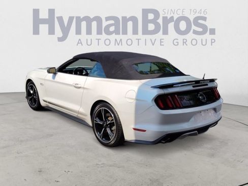 Used 2017 Ford Mustang GT Premium w/ Equipment Group 401A RWD image 5