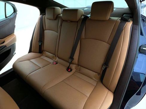 Certified 2021 Lexus ES 350 w/ Premium Package FWD image 18