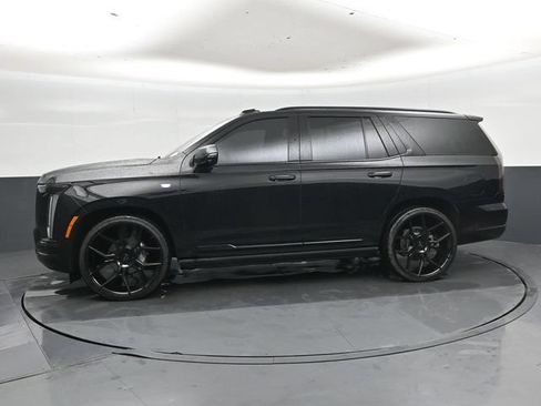Used 2025 Cadillac Escalade Sport w/ Touring Package AWD/4WD image 29