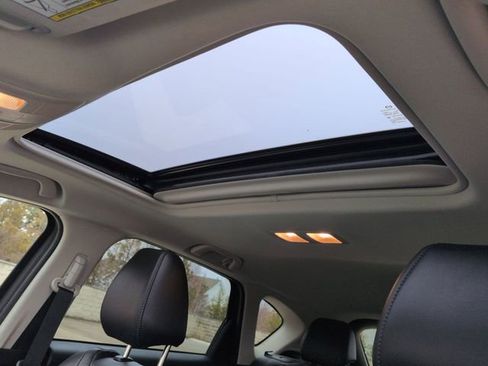 Used 2019 MAZDA CX-5 Touring image 13