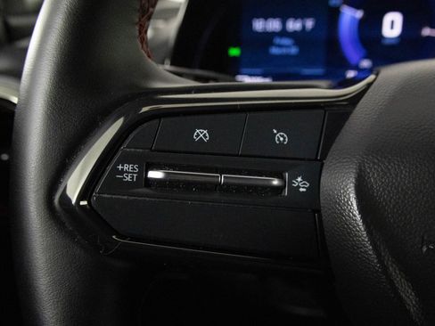 Used 2024 Chevrolet Equinox EV RS image 29