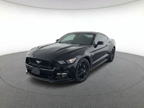 Used 2016 Ford Mustang GT RWD image 1